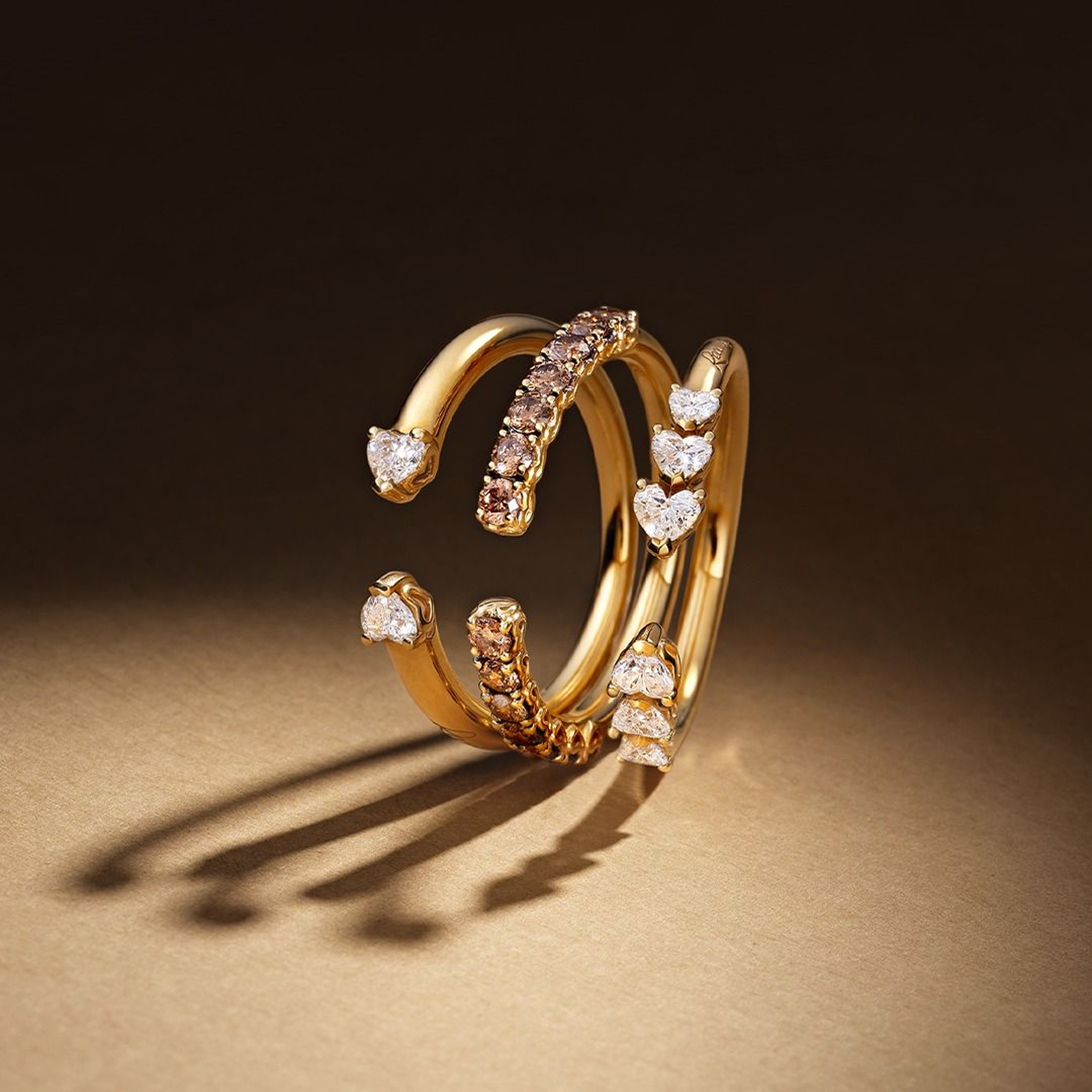 Rings in yellow, white and rose gold side by side